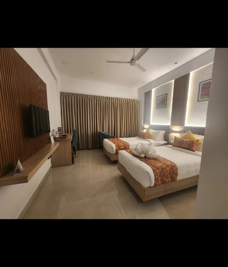 Vv'S Lakshmi Inn Thekkumkara Indien