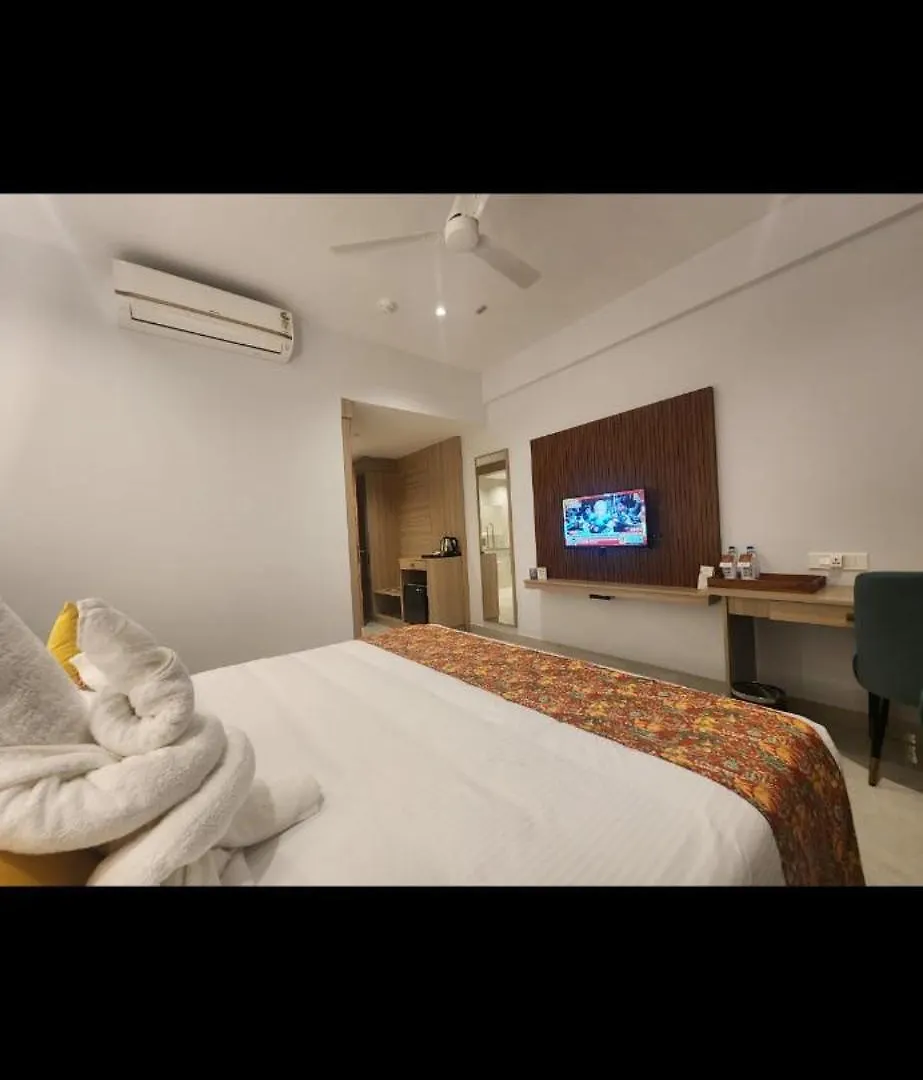 Vv'S Lakshmi Inn Thekkumkara Indien