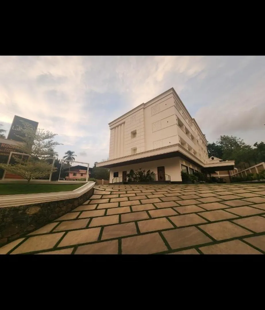 Vv'S Lakshmi Inn Thekkumkara Indien