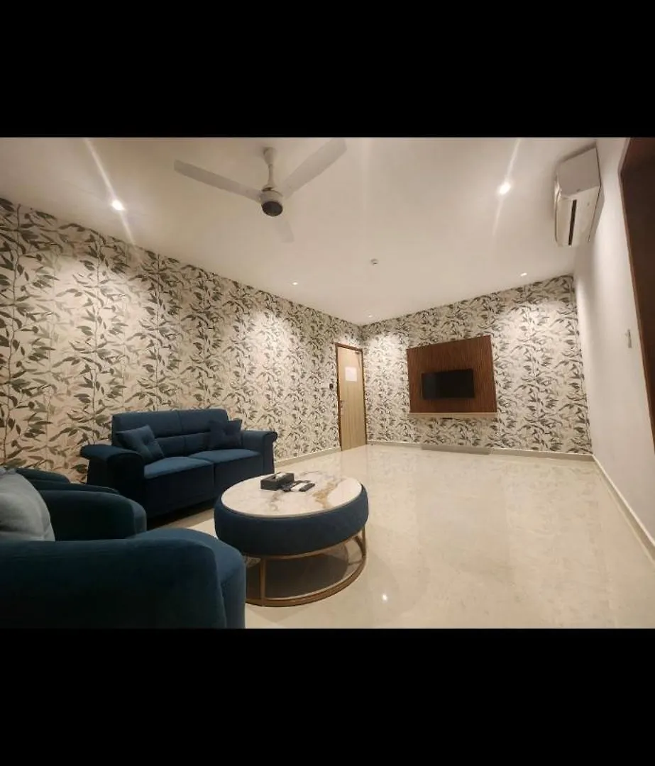 Vv'S Lakshmi Inn Thekkumkara Hotel