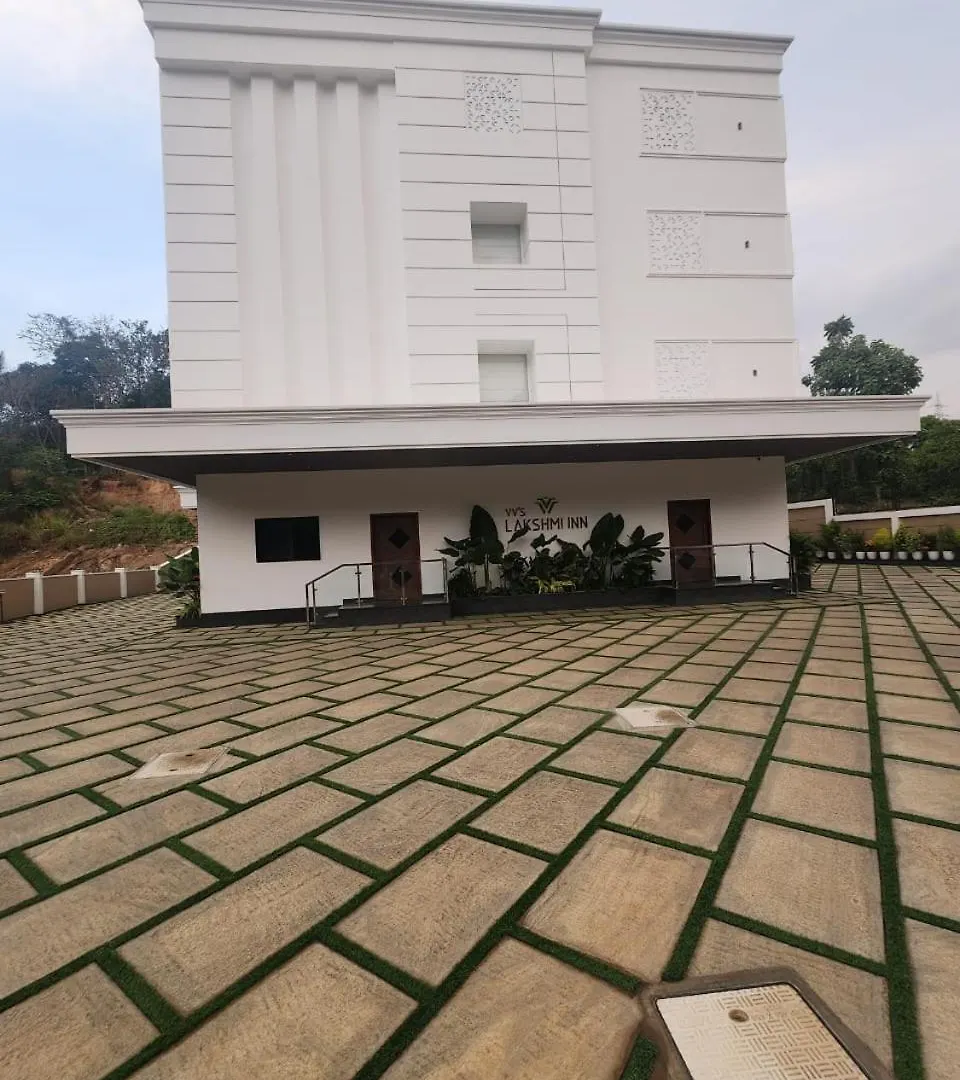 Vv'S Lakshmi Inn Thekkumkara