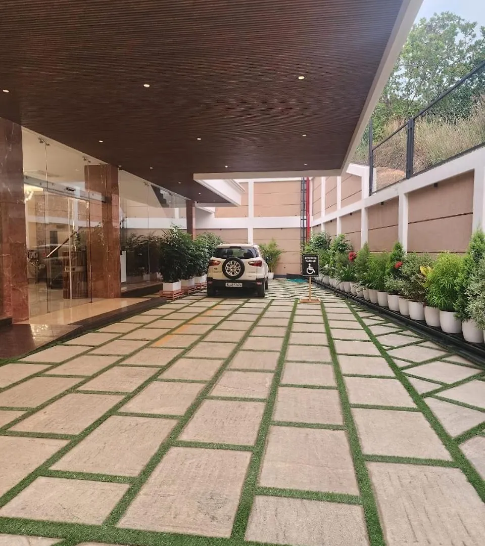 Hotel Vv'S Lakshmi Inn Thekkumkara